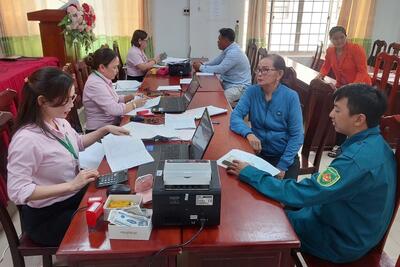 <a href="/kinh-te" title="Kinh tế" rel="dofollow">Kinh tế</a>