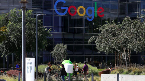 Google là "kèo dưới" trong cuộc đua đám mây?