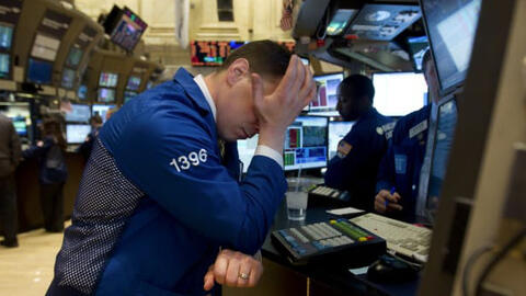 Chứng khoán Mỹ chìm trong 'biển lửa', Dow Jones giảm kỷ lục hơn 1.000 điểm, thị trường rơi vào vùng điều chỉnh