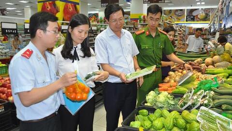 Kiểm tra an toàn thực phẩm hàng hóa nhập khẩu bảo đảm thuận lợi cho hoạt động sản xuất kinh doanh