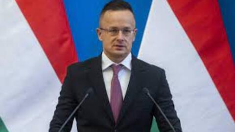 Lo thiếu năng lượng, Hungary phản đối EU trừng phạt dầu khí Nga