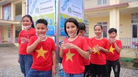 Starbucks xây dựng tháp lọc nước AquaTowers cho cộng đồng