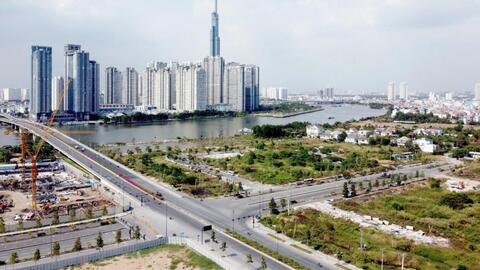 TP. Hồ Chí Minh "siết"' tín dụng bất động sản cao cấp, du lịch nghỉ dưỡng