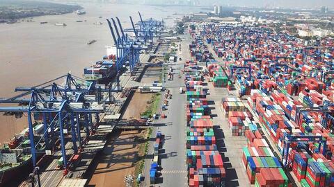 Bộ Tài chính đề nghị TP HCM “công bằng” mức thu phí hạ tầng cảng biển