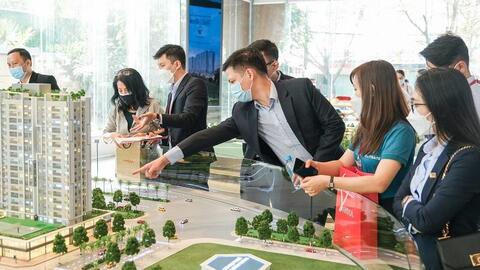Siết hay không siết tín dụng bất động sản?