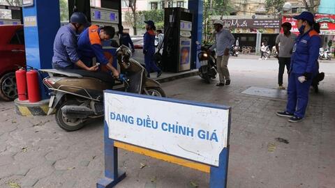 Giá xăng có thể giảm mạnh về dưới 30.000/lít từ 0h ngày 11/7