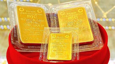 Giá vàng tăng dựng đứng sau khi FED tăng lãi suất