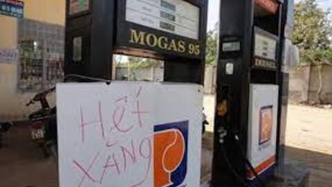 Tháo gỡ “nút thắt” cho tình trạng khan hiếm xăng dầu