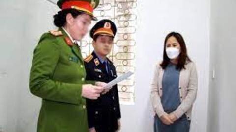 Bắt nữ Phó giám đốc hối lộ hải quan 2 tỷ đồng để thông quan 5.000 lượt xe quặng