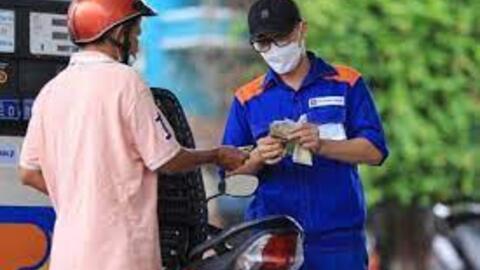 Ứng phó trước nguy cơ giá xăng dầu leo thang