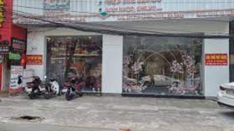 Loạt mặt bằng ‘đất vàng’ ở Đà Nẵng treo biển cho thuê