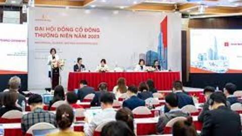 ĐHCĐ Vincom Retail (VRE): Đặt mục tiêu lợi nhuận 5.200 tỷ, khai trương 2 TTTM mới