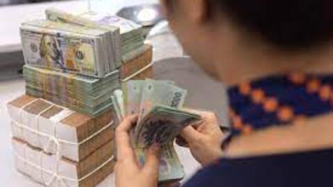 NHNN hạ lãi suất điều hành: Tích cực dài hạn