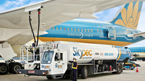 Vietnam Airlines muốn bán Skypec, Chính phủ yêu cầu chuyển sang PVN