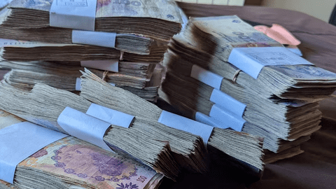 Argentina tăng lãi suất cơ bản lên 133% khi tình hình lạm phát xấu đi