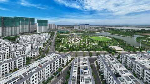 Vay vốn kinh doanh bất động sản bất ngờ tăng mạnh