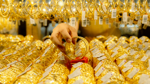 Giá vàng hôm nay 22/11: SJC tăng mạnh, vàng nhẫn đắt nhất từ đầu năm đến nay