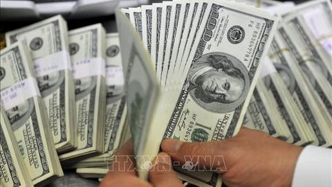 Lạm phát chậm lại gây sức ép hành động cho các ngân hàng trung ương
