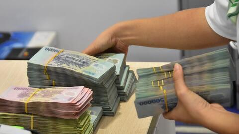 Lãi suất qua đêm liên ngân hàng tăng gấp 4 lần sau 2 phiên giao dịch, lên cao nhất 2 tháng