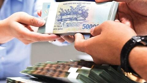 Có được rút tiền tiết kiệm bằng ngoại tệ?