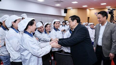 Bảo đảm an sinh xã hội cho người dân và người lao động