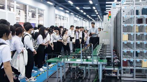 Gần 6.000 học sinh, thầy cô tham dự Ngày hội khám phá - EIU Open Day 2024
