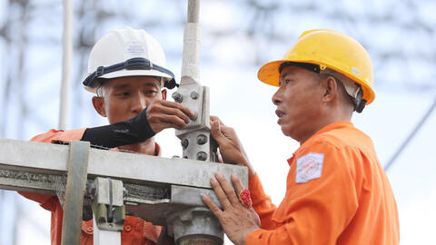 Bộ Công Thương đề xuất năm 2024 tăng giá điện