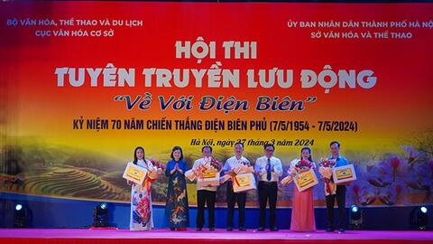 Sôi động Hội thi Tuyên truyền lưu động “Về với Điện Biên”