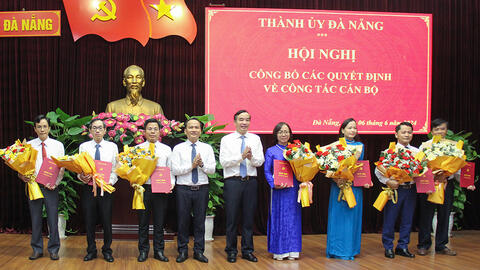 Bổ nhiệm nữ Giám đốc Sở, tân Chánh Văn phòng Thành ủy, Phó Chánh Văn phòng UBND thành phố