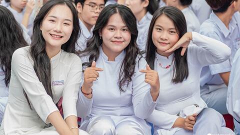 Ngôi trường cấp 3 tại Đà Nẵng đang khiến học sinh và phụ huynh "bàng hoàng" vì thi gần 60 điểm mới đỗ