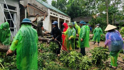 Chủ tịch UBND TP: Tập trung cao độ khắc phục hậu quả sau bão