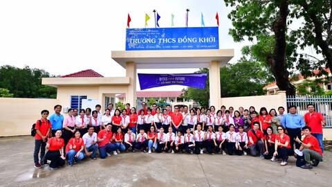 Nâng cao kỹ năng công nghệ cho học sinh vùng biên giới