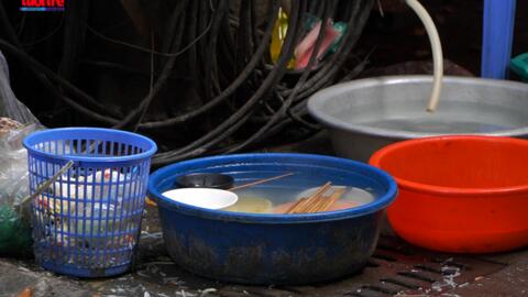 Ẩn họa sau những món ăn hấp dẫn ở cổng trường