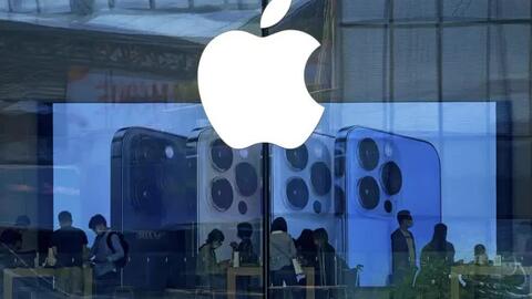 Apple chậm 2 năm trong cuộc chiến AI?