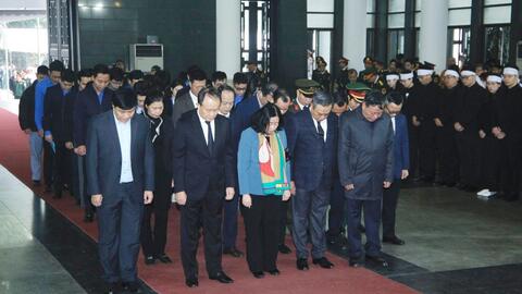 Đoàn đại biểu thành phố Hà Nội viếng Đại tướng Nguyễn Quyết