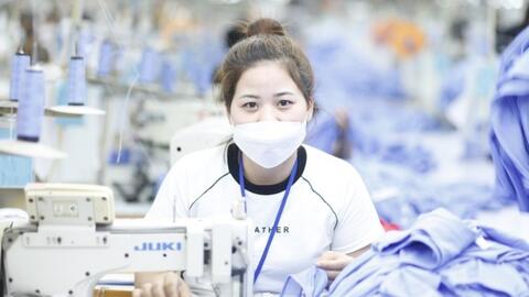 Bãi bỏ 10 quy định về lao động, tiền lương từ ngày 15/2