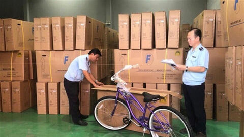 Nhà đầu tư ngoại: Đủ chiêu lách luật