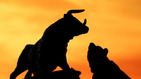 Tâm lý thận trọng bao trùm thị trường, VN-Index mất gần 7 điểm với thanh khoản thấp