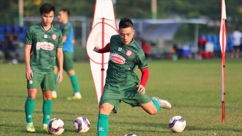 Huấn luyện viên Trần Minh Chiến dương tính COVID-19, tự cách ly 14 ngày