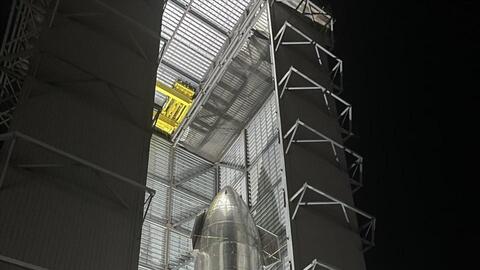 Elon Musk tiết lộ sốc về thời điểm đưa con người lên sao Hỏa