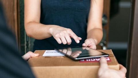 32% người Việt ngưng sử dụng thanh toán tiền mặt sau đại dịch