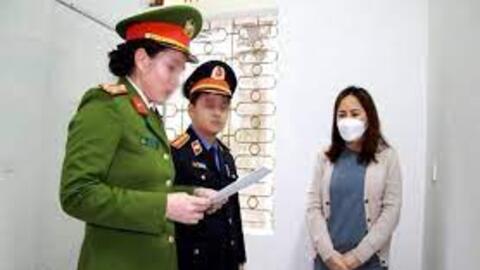 Bắt nữ Phó giám đốc hối lộ hải quan 2 tỷ đồng để thông quan 5.000 lượt xe quặng