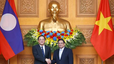 Việt Nam-Lào tăng cường kết nối hai nền kinh tế