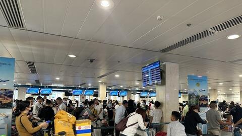 Hết sạch vé máy bay từ TPHCM đi Hải Phòng, Nghệ An, Thanh Hóa