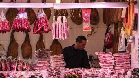 Thịt lợn ế ẩm dịp Tết: Dấu hiệu báo động của nền kinh tế lớn thứ 2 thế giới