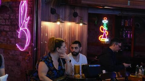 Nghiên cứu mở rộng miễn thị thực cho người nước ngoài tới Việt Nam