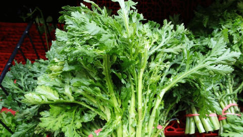 Đừng chỉ ăn gan heo, đây là loại rau dân dã được mệnh danh “vua chất sắt” bán đầy chợ Việt