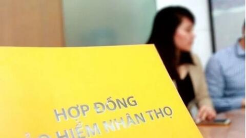 Doanh nghiệp bảo hiểm: Khách hàng ồ ạt rời bỏ hợp đồng