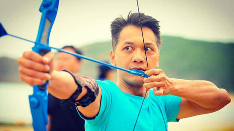 Cận cảnh vẻ đẹp "vạn người mê" của Chủ tịch ACB Trần Hùng Huy tại ĐHĐCĐ