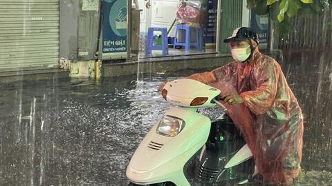 Diễn biến mưa dông ở Hà Nội